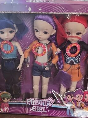 K-Pop Demon Hunter Singing Dolls